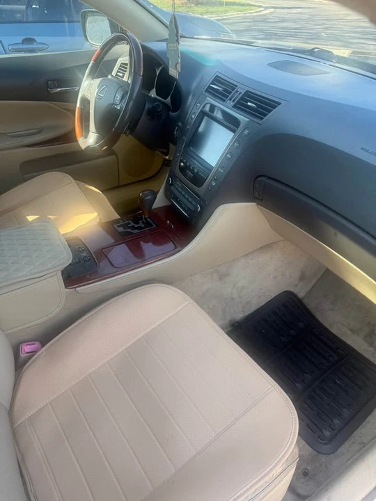 2006 Lexus GS 3rd Gen - Image 3 of 18