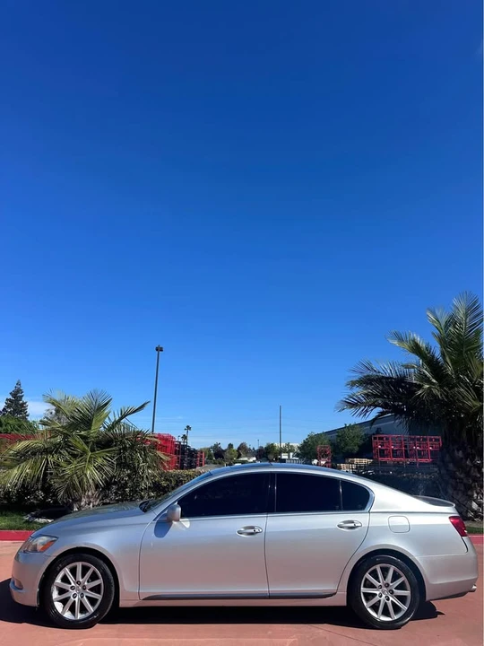 2006 Lexus GS 3rd Gen - Image 2 of 10