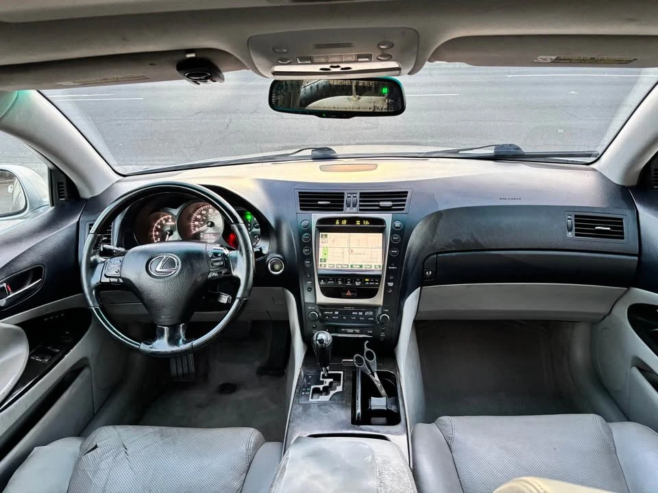2006 Lexus GS 3rd Gen - Image 11 of 19