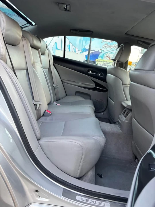 2006 Lexus GS 3rd Gen - Image 12 of 21
