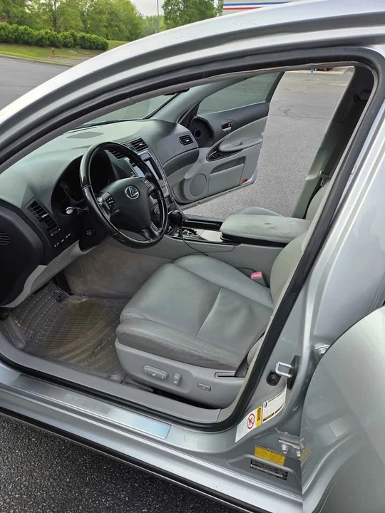 2006 Lexus GS 3rd Gen - Image 11 of 13