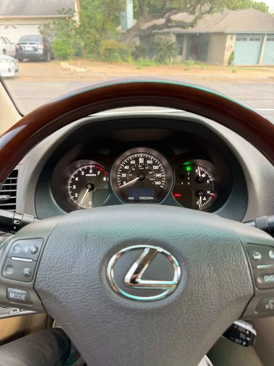 2006 Lexus GS 3rd Gen - Image 4 of 17