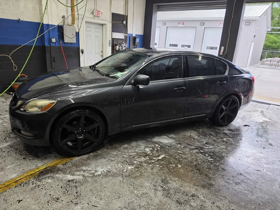 2006 Lexus GS 3rd Gen - Image 2 of 10