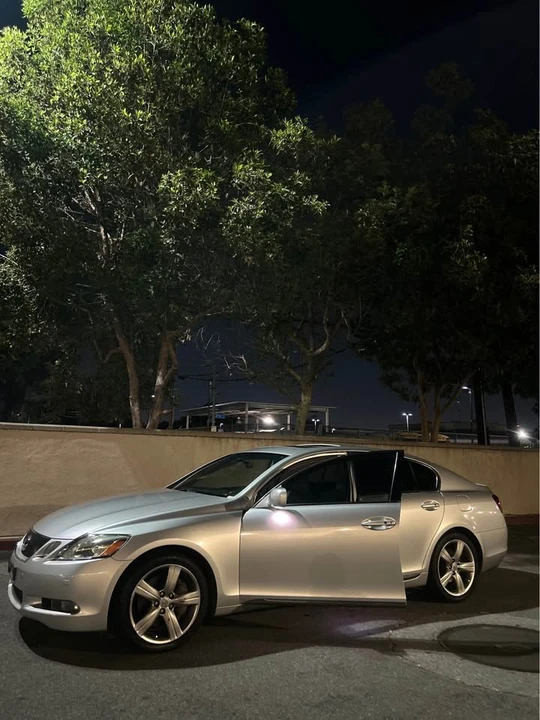 2006 Lexus GS 3rd Gen - Image 2 of 17