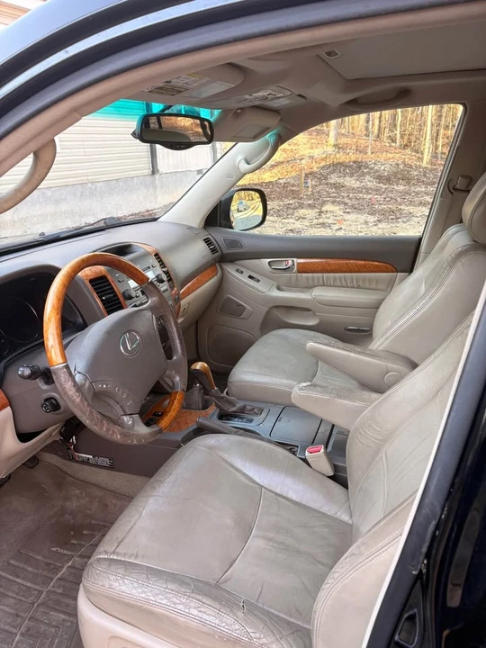 2006 Lexus GX 1st Gen - Image 5 of 9