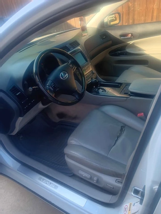 2006 Lexus GS 3rd Gen - Image 3 of 13