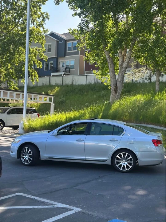2006 Lexus GS 3rd Gen - Image 2 of 19