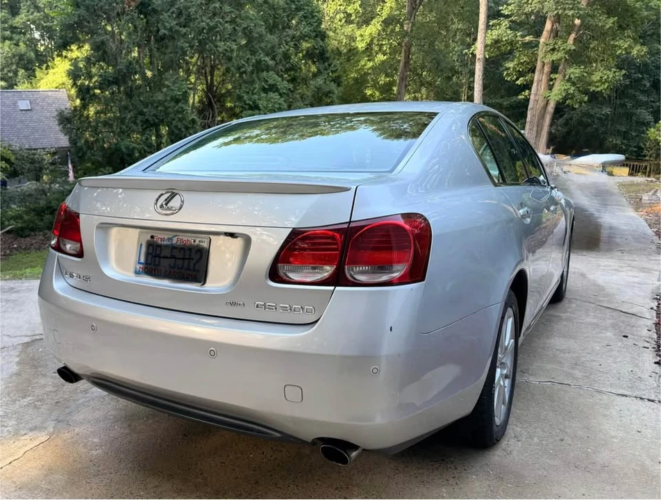 2006 Lexus GS 3rd Gen - Image 11 of 13