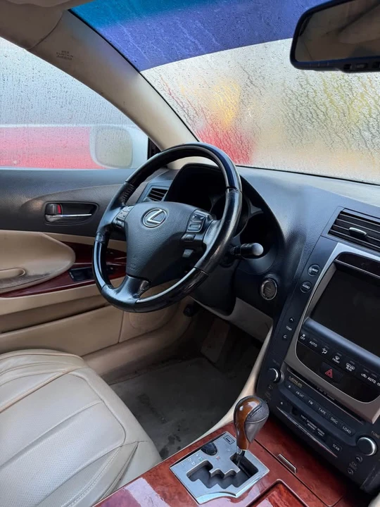 2006 Lexus GS 3rd Gen - Image 10 of 20