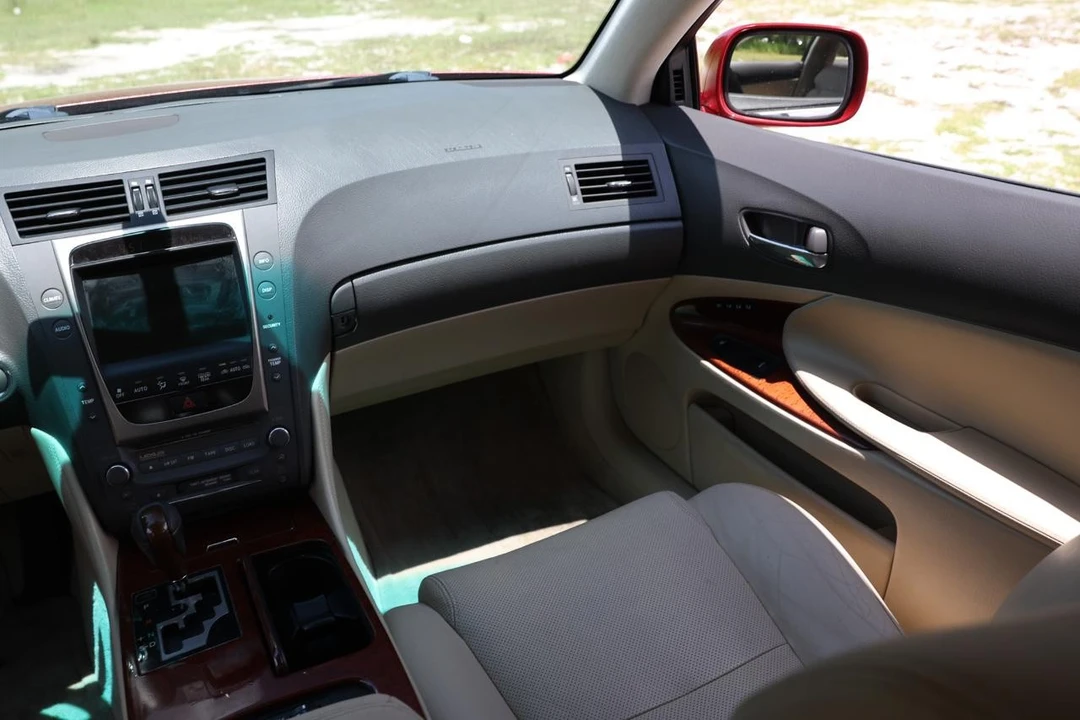 2006 Lexus GS 3rd Gen - Image 22 of 31