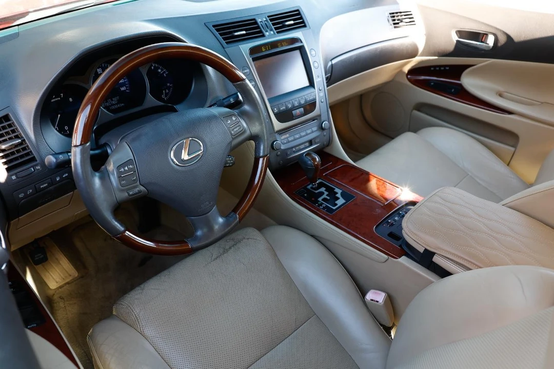 2006 Lexus GS 3rd Gen - Image 4 of 31