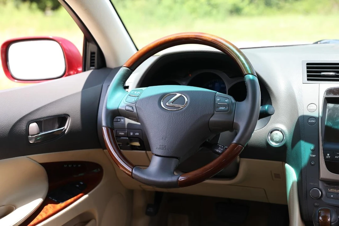 2006 Lexus GS 3rd Gen - Image 27 of 31