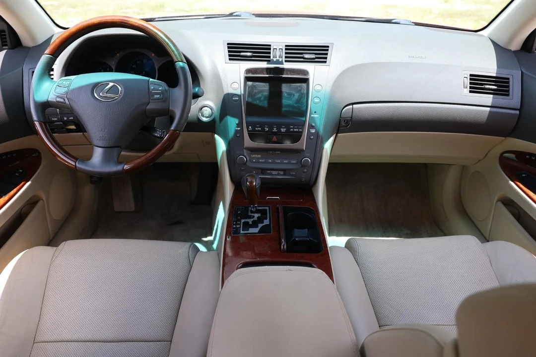 2006 Lexus GS 3rd Gen - Image 2 of 31