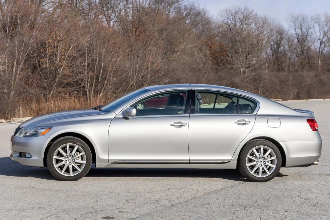 2006 Lexus GS 3rd Gen - Image 3 of 31