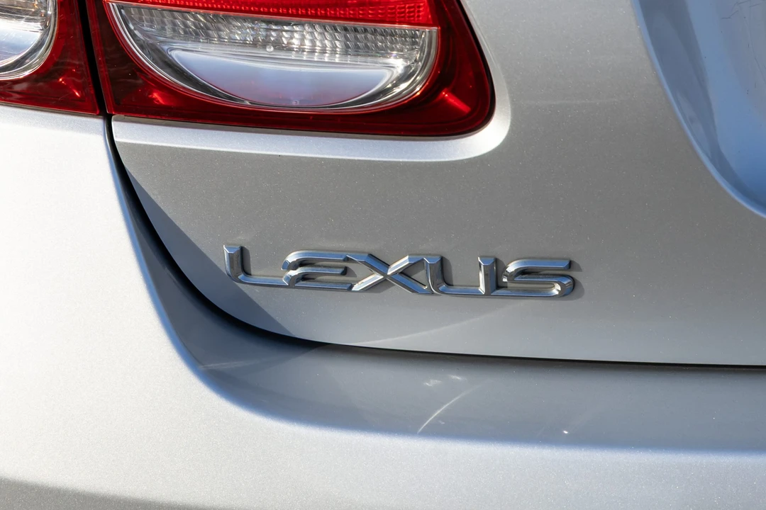 2006 Lexus GS 3rd Gen - Image 26 of 31