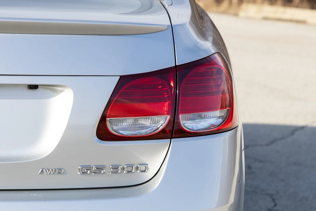 2006 Lexus GS 3rd Gen - Image 28 of 31