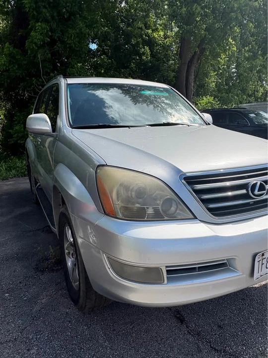 2006 Lexus GX 1st Gen - Image 2 of 8