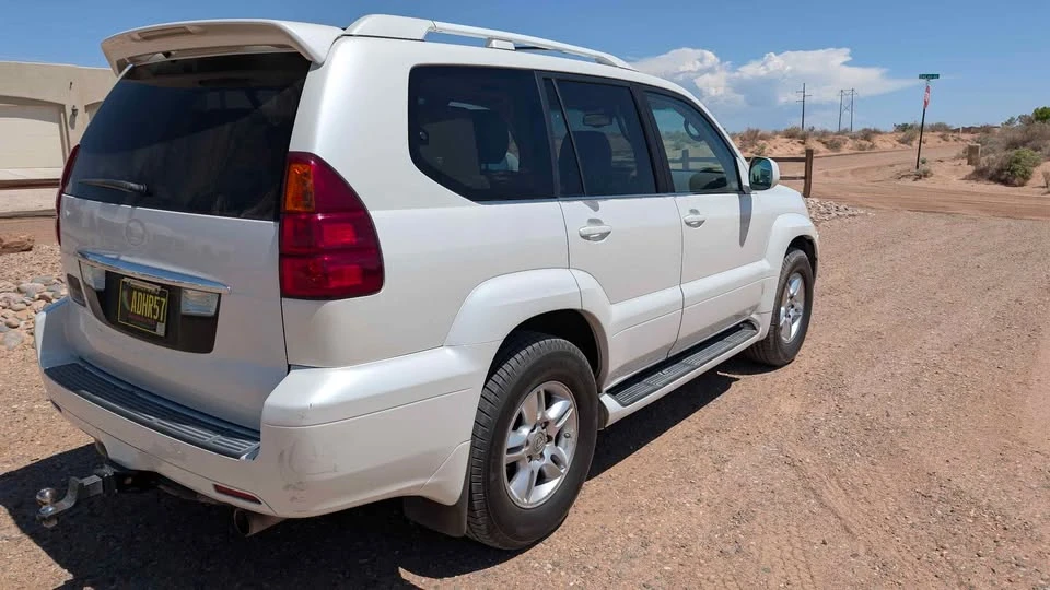 2006 Lexus GX 1st Gen - Image 4 of 13