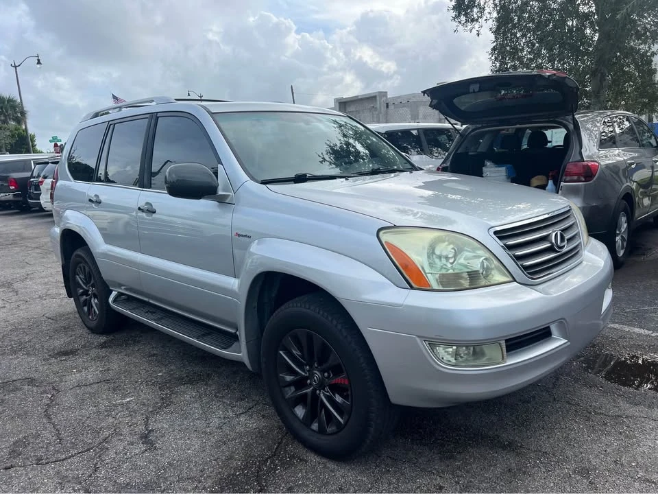2006 Lexus GX 1st Gen - Image 2 of 8