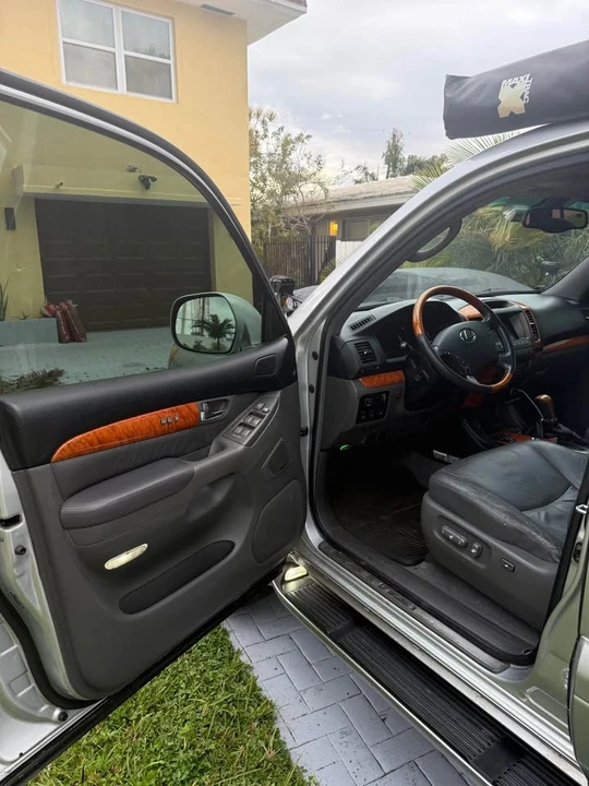 2006 Lexus GX 1st Gen - Image 6 of 8