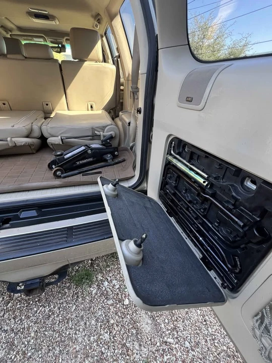 2006 Lexus GX 1st Gen - Image 11 of 11