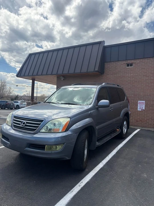 2006 Lexus GX 1st Gen - Image 3 of 15