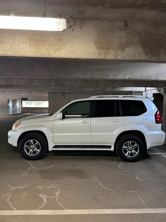 2006 Lexus GX 1st Gen - Image 5 of 8