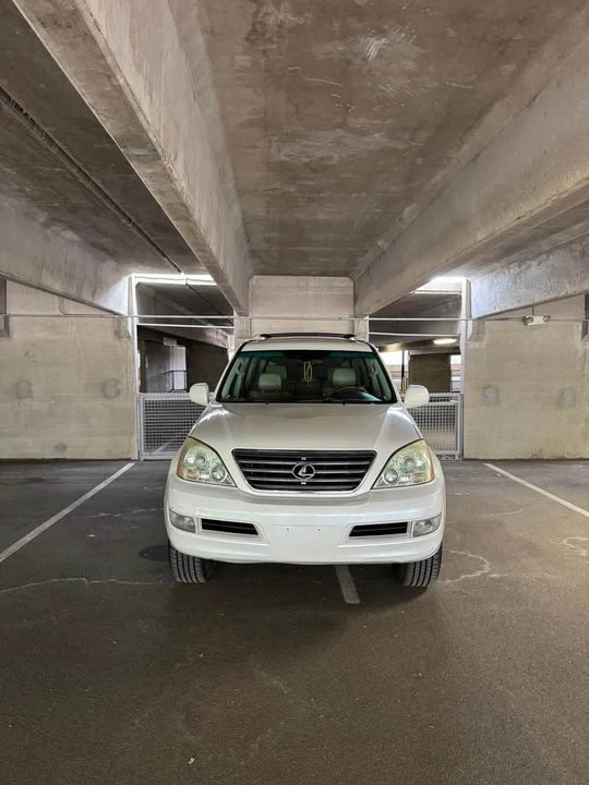 2006 Lexus GX 1st Gen - Image 2 of 8