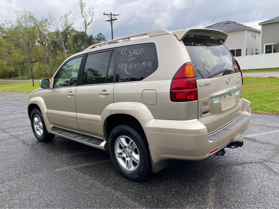 2006 Lexus GX 1st Gen - Image 9 of 20