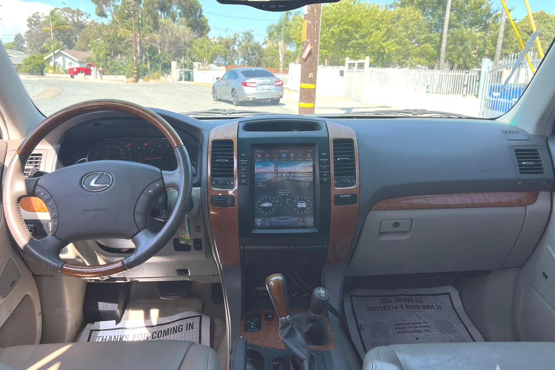 2006 Lexus GX 1st Gen - Image 18 of 31