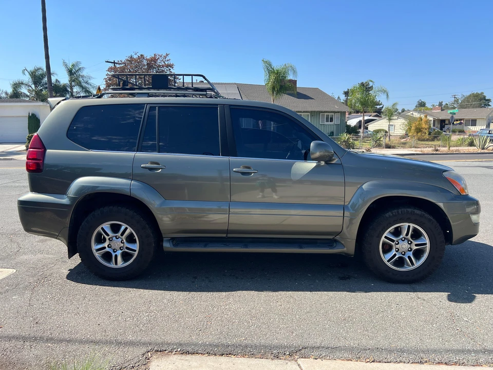 2006 Lexus GX 1st Gen - Image 7 of 31