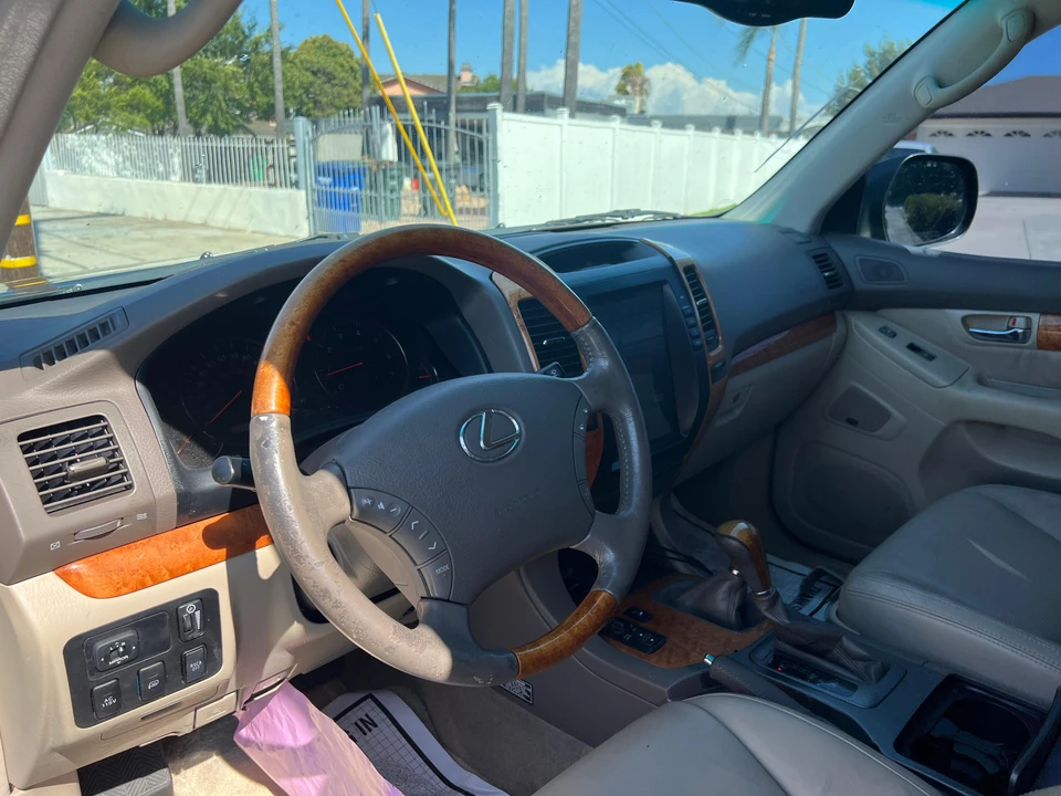 2006 Lexus GX 1st Gen - Image 24 of 31