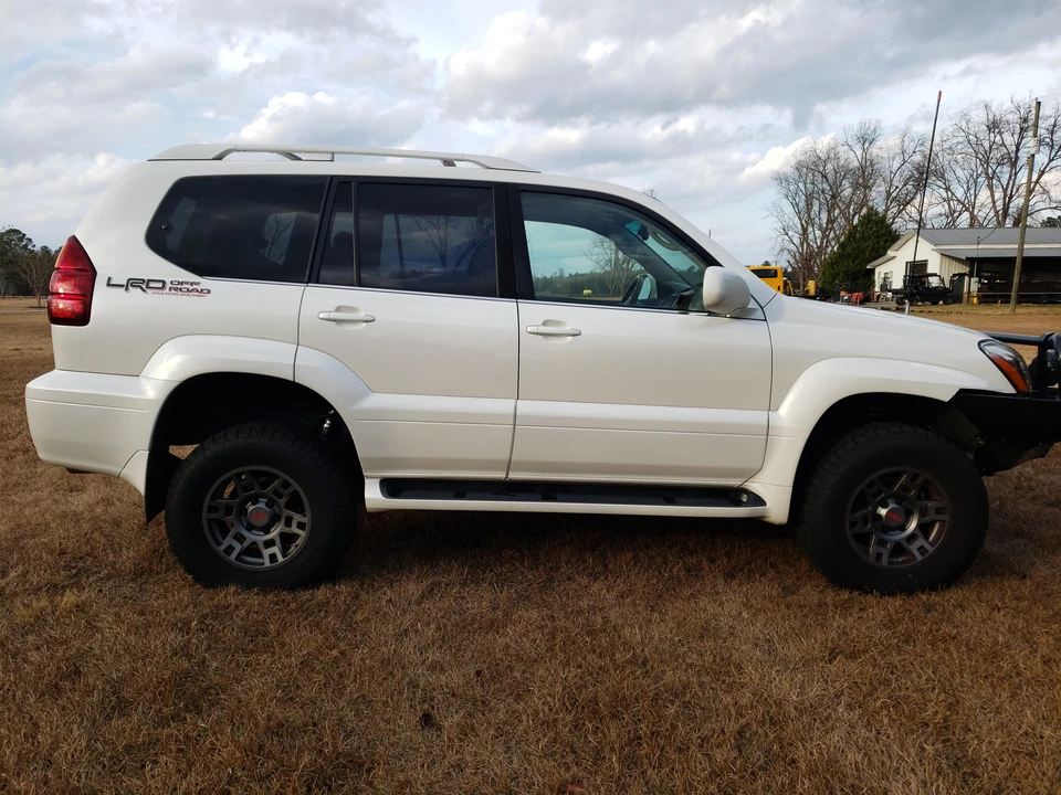 2006 Lexus GX 1st Gen - Image 25 of 31