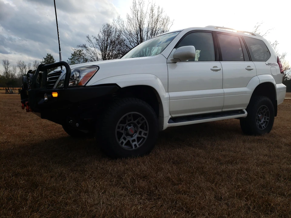 2006 Lexus GX 1st Gen - Image 9 of 31