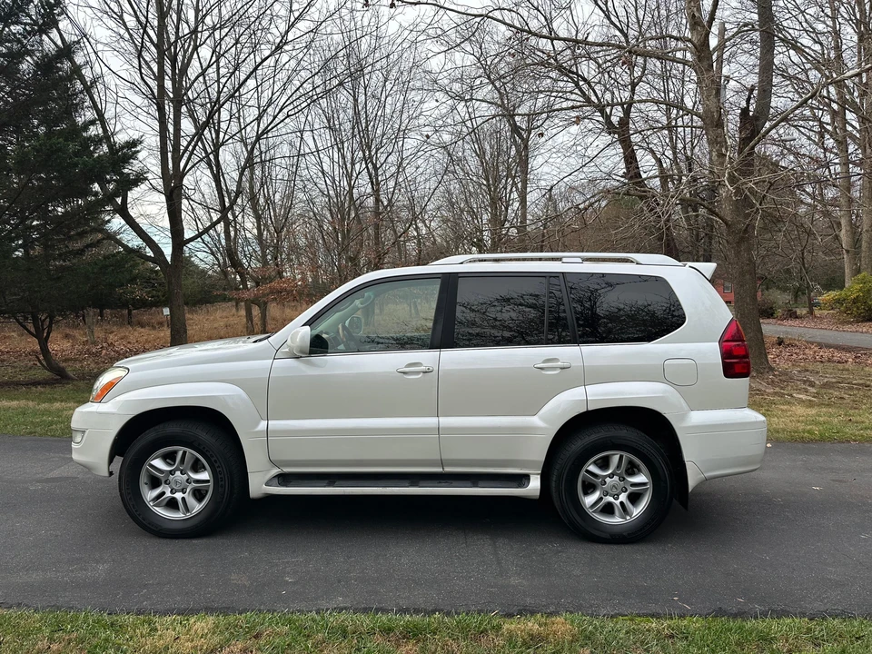 2006 Lexus GX 1st Gen - Image 24 of 31