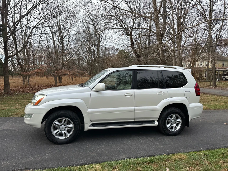 2006 Lexus GX 1st Gen - Image 23 of 31