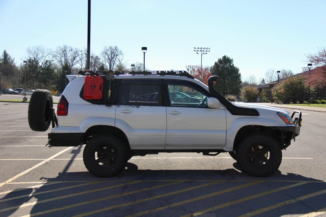 2006 Lexus GX 1st Gen - Image 6 of 9