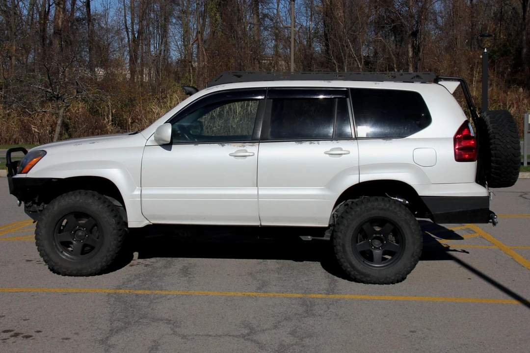 2006 Lexus GX 1st Gen - Image 3 of 9