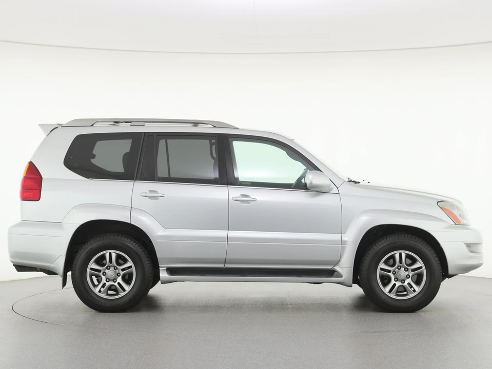 2006 Lexus GX 1st Gen - Image 19 of 31