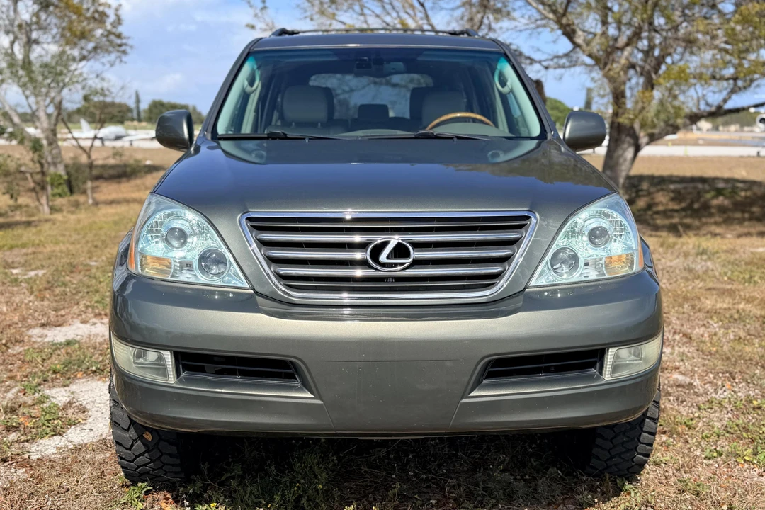 2006 Lexus GX 1st Gen - Image 2 of 31