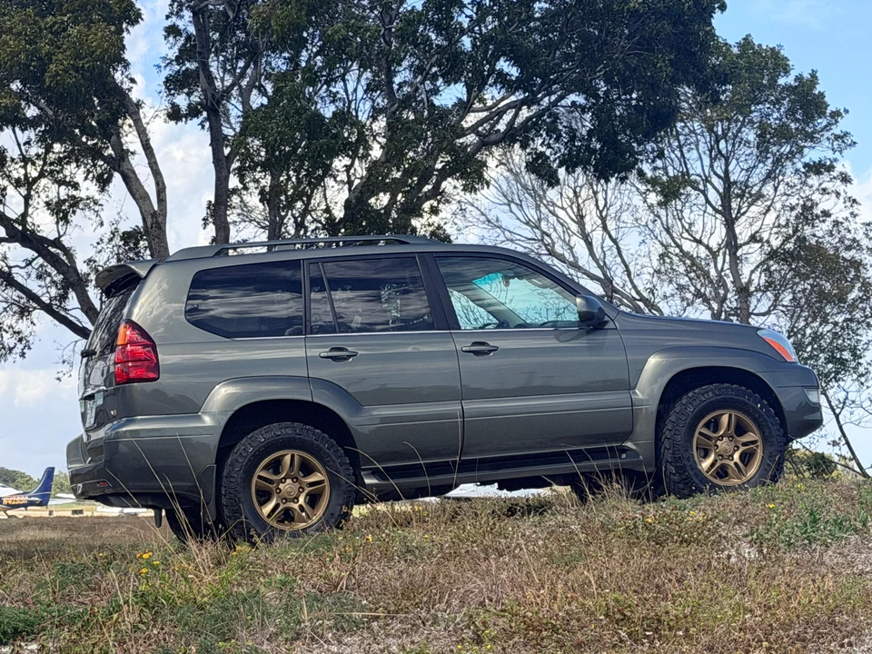 2006 Lexus GX 1st Gen - Image 18 of 31