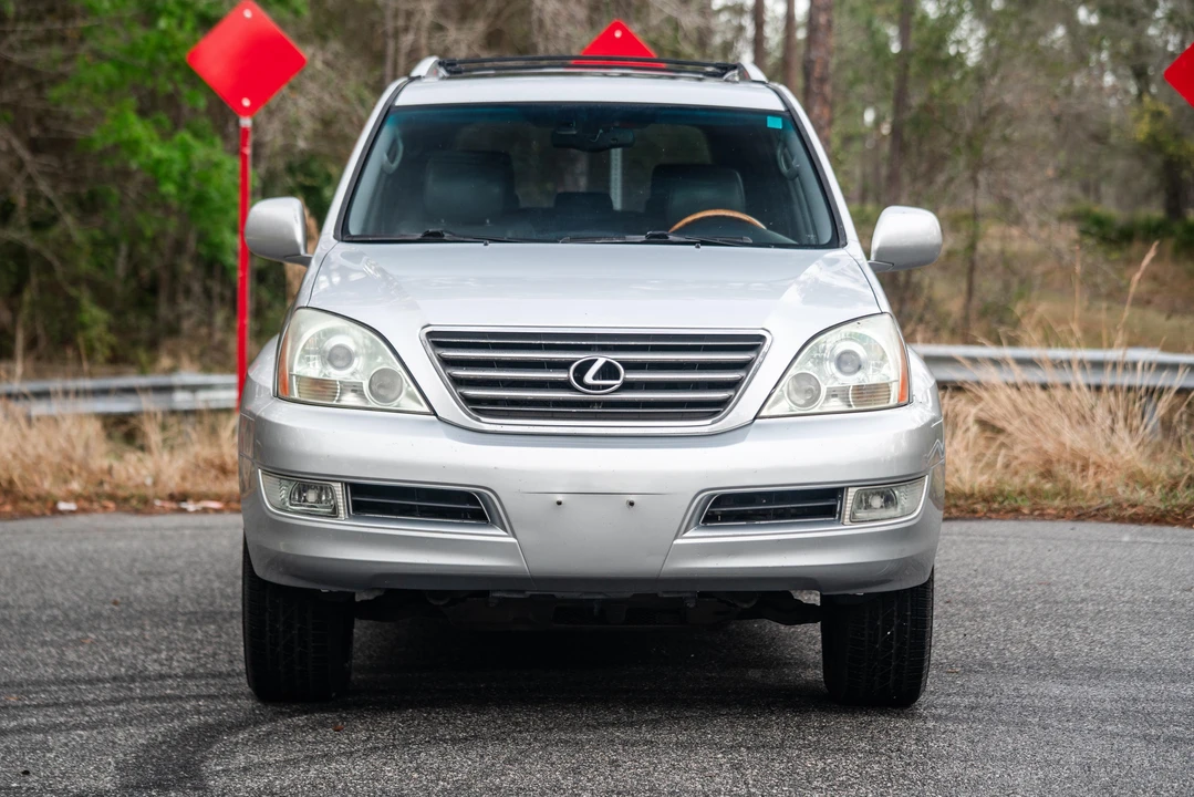 2006 Lexus GX 1st Gen - Image 2 of 31