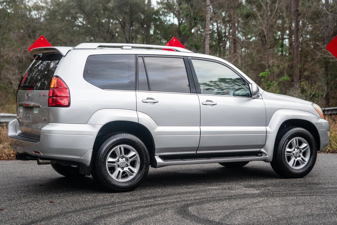 2006 Lexus GX 1st Gen - Image 24 of 31