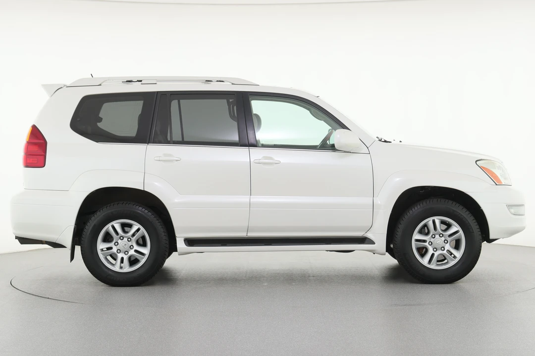 2006 Lexus GX 1st Gen - Image 3 of 31