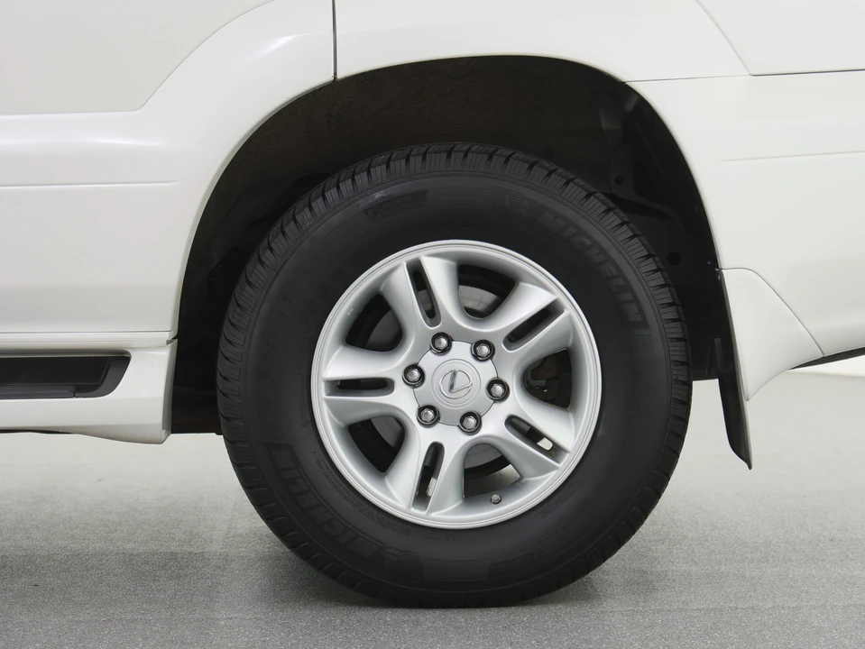 2006 Lexus GX 1st Gen - Image 27 of 31