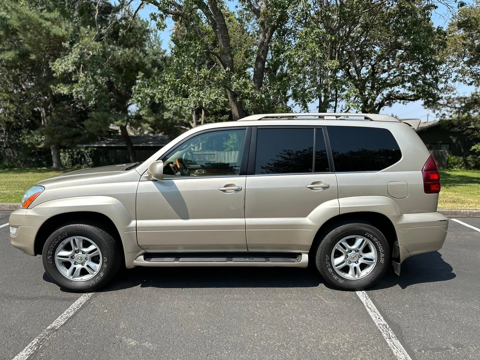 2006 Lexus GX 1st Gen - Image 25 of 31