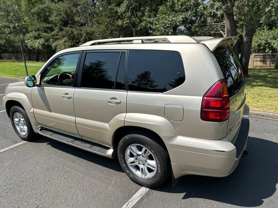 2006 Lexus GX 1st Gen - Image 27 of 31