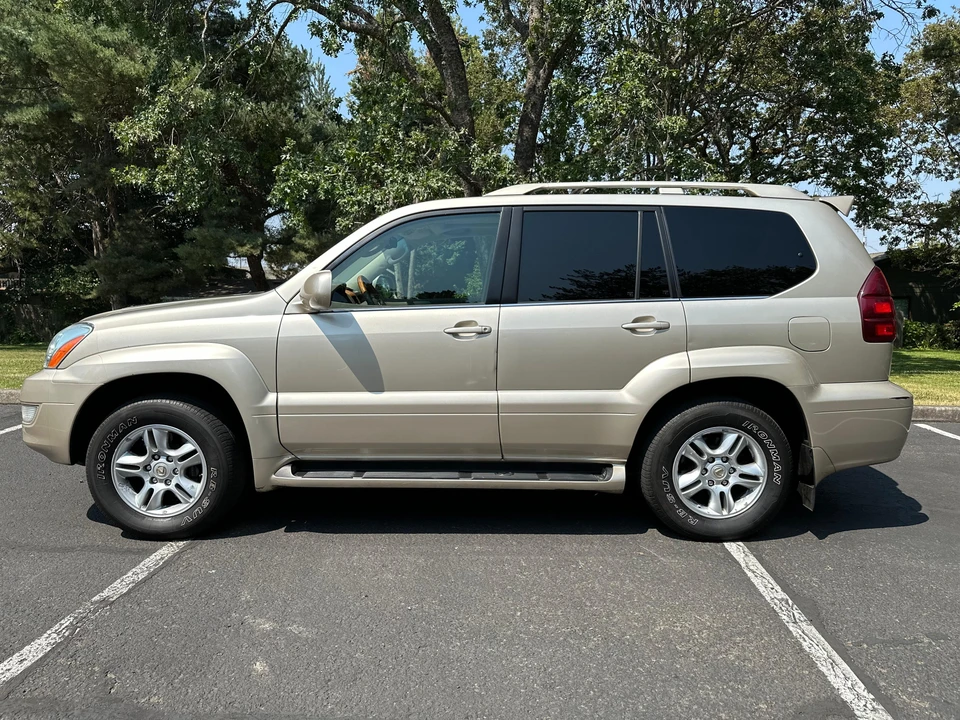 2006 Lexus GX 1st Gen - Image 24 of 31