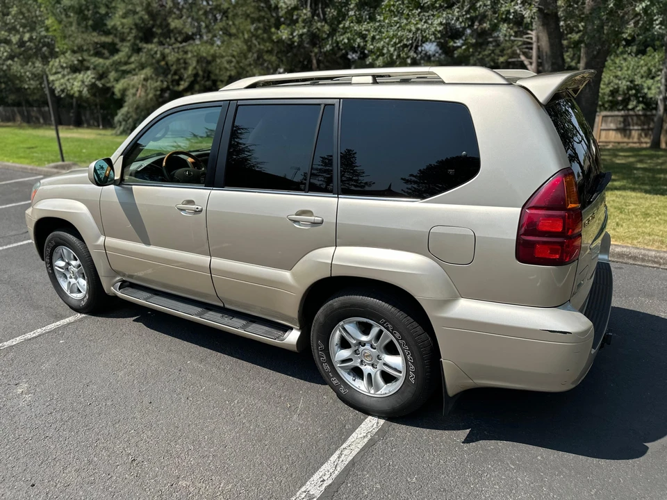 2006 Lexus GX 1st Gen - Image 26 of 31