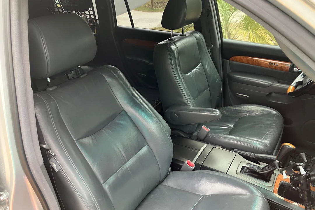 2006 Lexus GX 1st Gen - Image 30 of 31